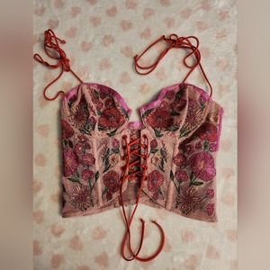 For love and lemons Kaylee crop, pink size XS, embroidered